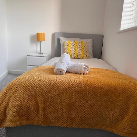 Apartmán Superb Modern Flat In Northampton, Parking &Ev Exteriér fotografie